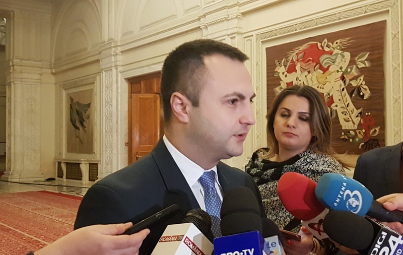 UPDATE | Parlamentul va solicita SRI un raport scris despre coronavirus