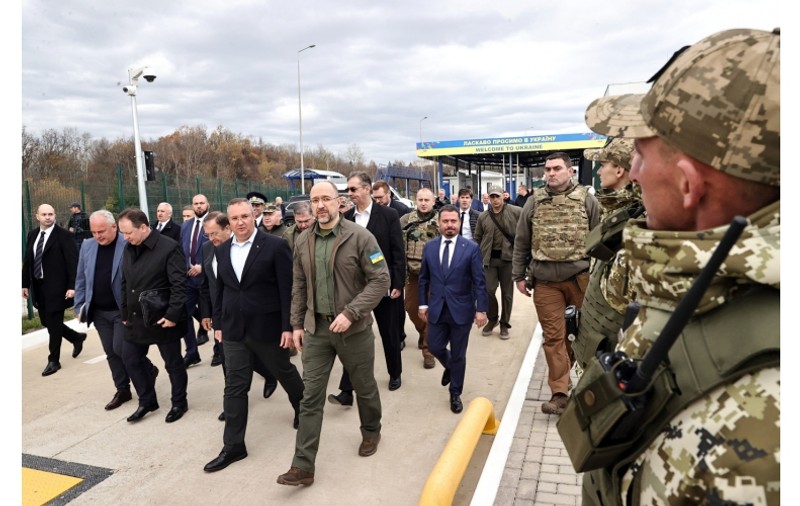 Ciucă, la deschiderea unui nou punct de frontieră între România şi Ucraina: „Atestă relaţiile şi solidaritatea dintre ţările noastre”