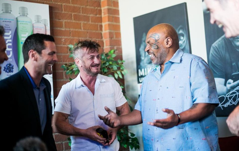 FOTO| Mike Tyson a devenit fermier. Vrea să cultive cannabis pe 160 de hectare