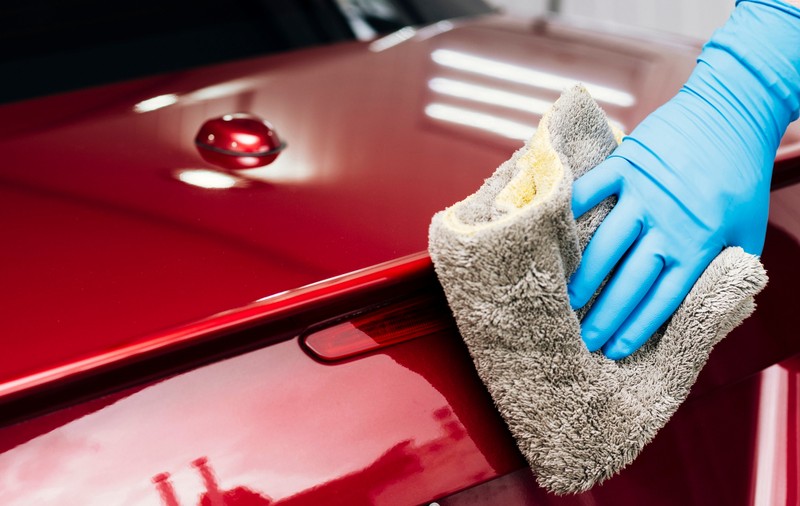 Descoperă avantajele cosmeticii auto și a lavetelor din microfibre