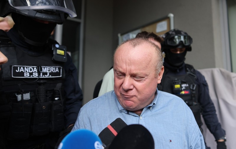 Viorel Pașca s-a întors la Oradea. Nu are voie să vorbească cu fiii săi, dar are planuri: „O bătălie a fost câștigată”