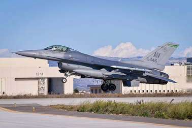 Avion F-16 staționat la baza Aviano (Italia) Foto: Profimedia