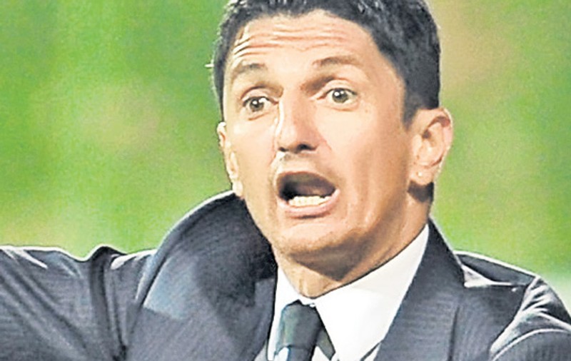 Iar se bălăcăresc Anghel Iordănescu şi Răzvan Lucescu