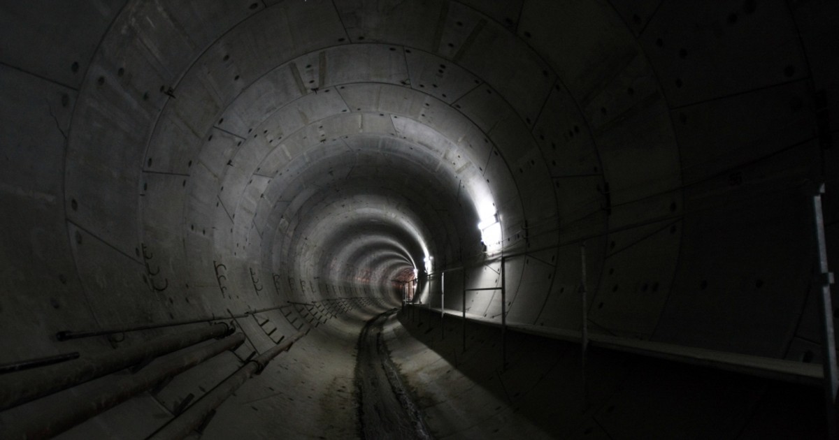Sfânta Filofteia iese la suprafață. Metrorex finalizează lucrările de excavație pe Magistrala 5 – Râul Doamnei – Eroilor