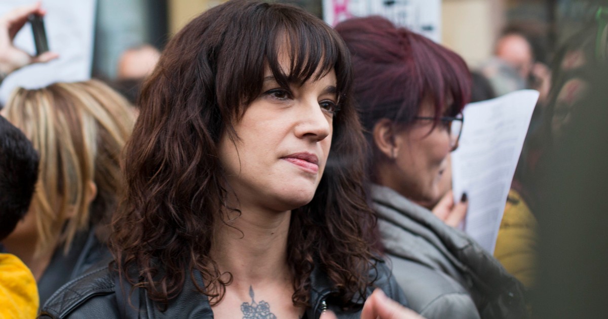 cnn retrage o emisiune cu asia argento