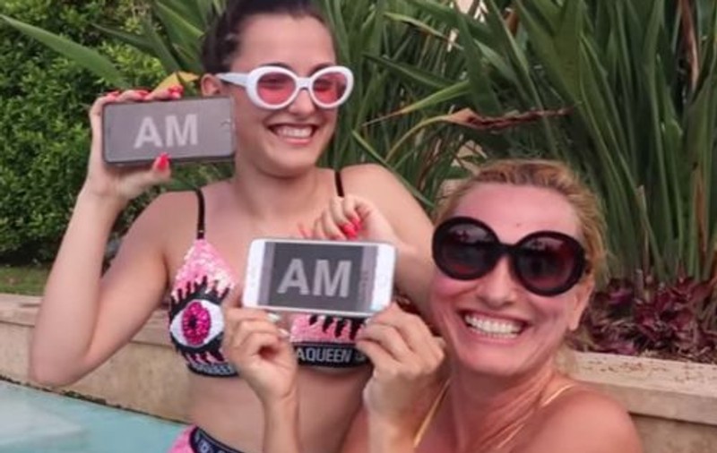 VIDEO | Alexia Eram și-a auzit părinții făcând dragoste. Andreea Esca a răspuns la întrebările fiicei ei