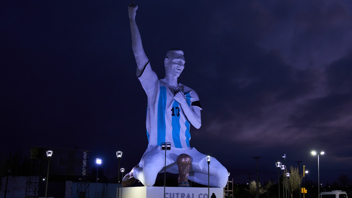 Statuia lui Leo Messi