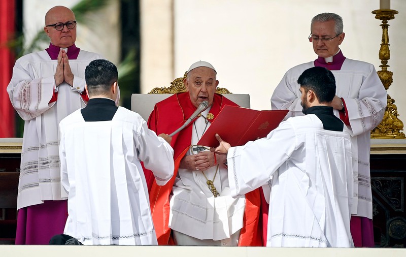 Papa Francisc, un nou apel la pace în Ucraina şi Orientul Mijlociu: „Să se oprească şi să încerce să negocieze”