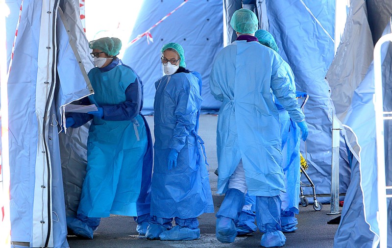 Pentru prima dată din aprilie, numărul de infectărilor cu COVID-19 din Italia a crescut de la o săptămână la alta