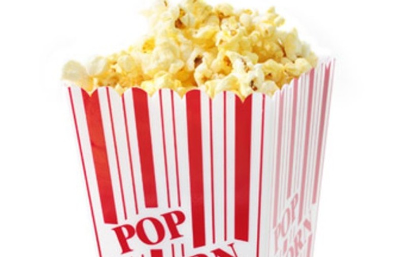 S-a îmbolnăvit din cauza popcorn-ului şi a fost despăgubit cu 7,2 milioane de dolari