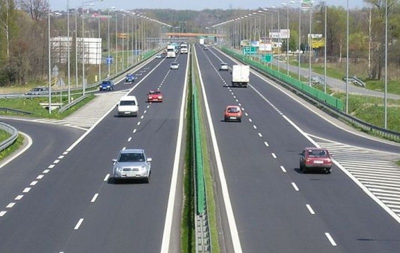 Aeroportul Timișoara va fi legat de Autostrada Vestului printr-un drum expres. Proiectul de construire a șoselei a fost deblocat