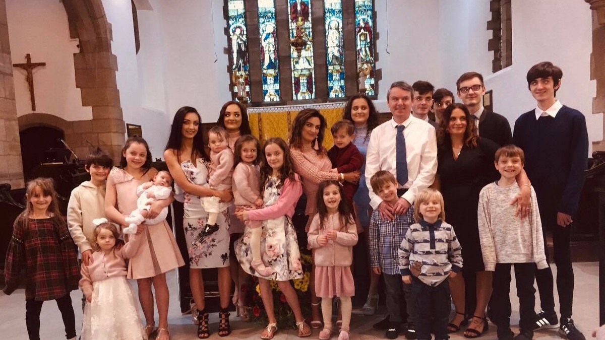 Cea mai numeroasă familie din Marea Britanie are 21 de copii. Familia Radford