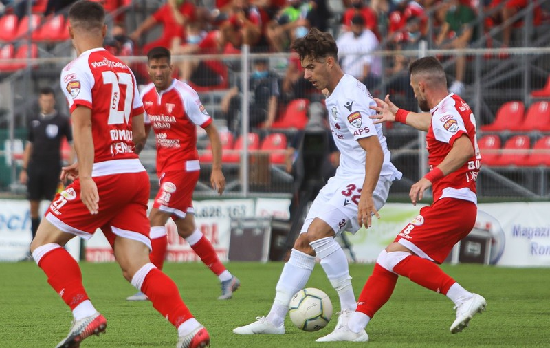 Meciuri decisive în Liga a 2-a, azi, ora 18.30. Toate calculele pentru promovare