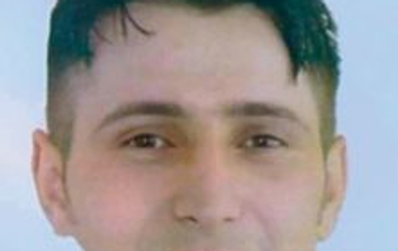 Adrian Apostol va da statul francez în judecată