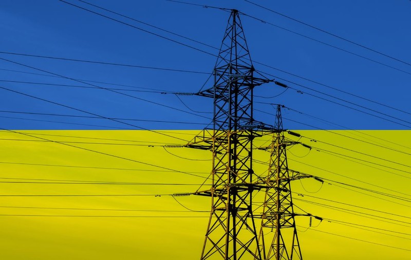 Cum s-a adaptat Ucraina după distrugerea a 53% din infrastructura energetică: cursuri de montat panouri solare pentru femei, credite subvenționate și eliminarea birocrației