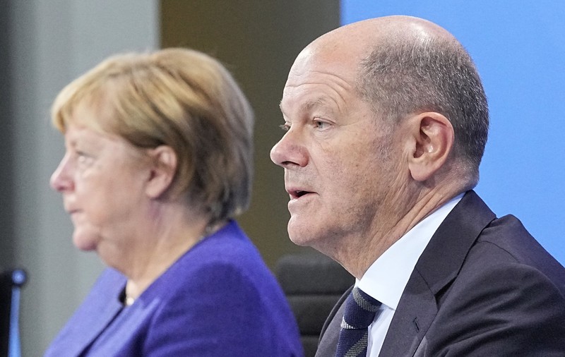 Angela Merkel și Olaf Scholz, printre țintele unor atentate puse la cale împotriva unor politicieni germani. Un suspect a fost arestat
