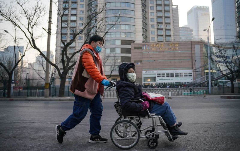OMS și chiar opinia publică din China acuză tot mai dur Beijingul că ascunde valul de decese provocat de noua criză de COVID