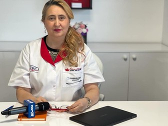 Laura Gheucă-Solovăstru, șeful Secției de Dermato-Venerologie de la Spitalul de Urgențe „Sf. Spiridon” din Iași | Foto: Facebook