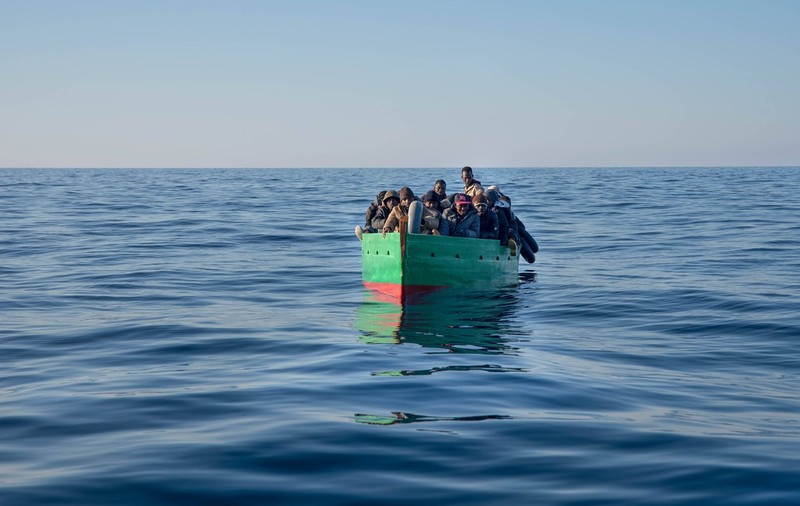 Trei bărci cu migranți au naufragiat în largul Tunisiei, cel puțin 29 de oameni au murit înecați