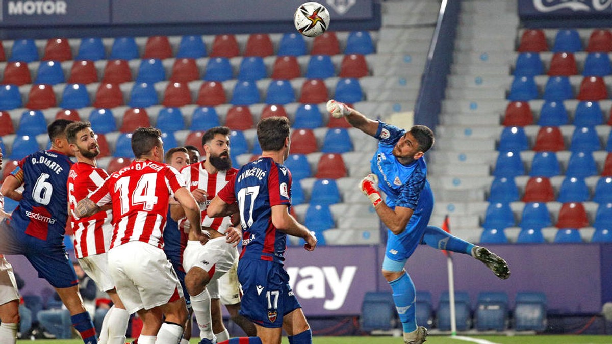 Athletic Bilbao va juca la Sevilla două finale de Cupa Spaniei în două săptămâni. Cum a fost posibil acest lucru