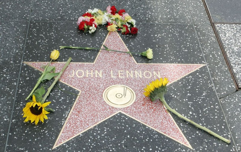 Înregistrările lui John Lennon, sigilate într-o capsulă a timpului