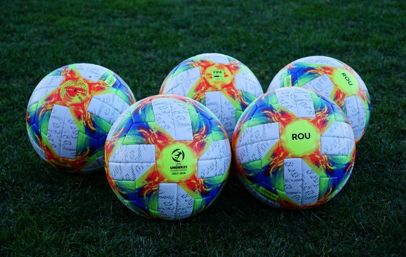 Naționala de tineret U21 s-a antrenat în premieră cu mingea oficială Euro 2019
