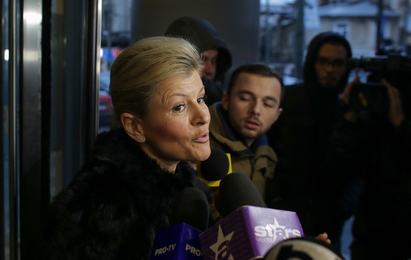 Avocatul Sandei Ladoși face primele declarații după ce artista a fost ridicată de DIICOT. “Acuzațiile sunt extrem de grave”
