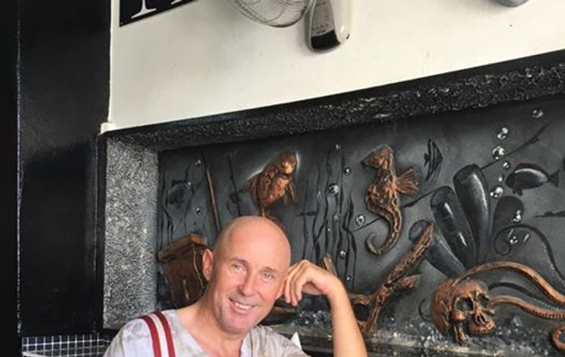 Mugur Mihăescu, supervacanță de două luni în Cuba. A plecat cu nevasta și fiica înaintea Sărbătorilor și mai are de stat