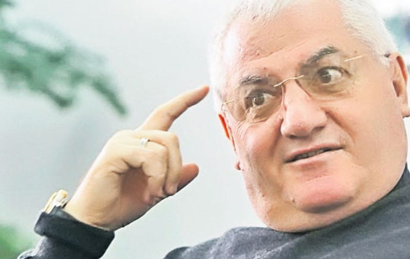 Becali l-a înjurat ca la ușa cortului, pe Dragomir, în direct: "Mi-o s**e în fiecare dimineață"