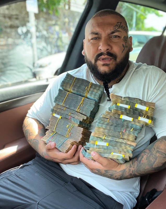 Florin Călinescu, dialog neașteptat cu Dani Mocanu: „Ești un pitic pe lângă Elon Musk. Tu dacă te uiți la o panseluță plângi”