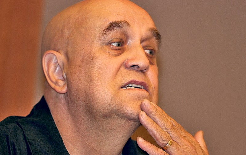 Benone Sinulescu, internat la Spitalul Judeţean Arad. Care este starea artistului