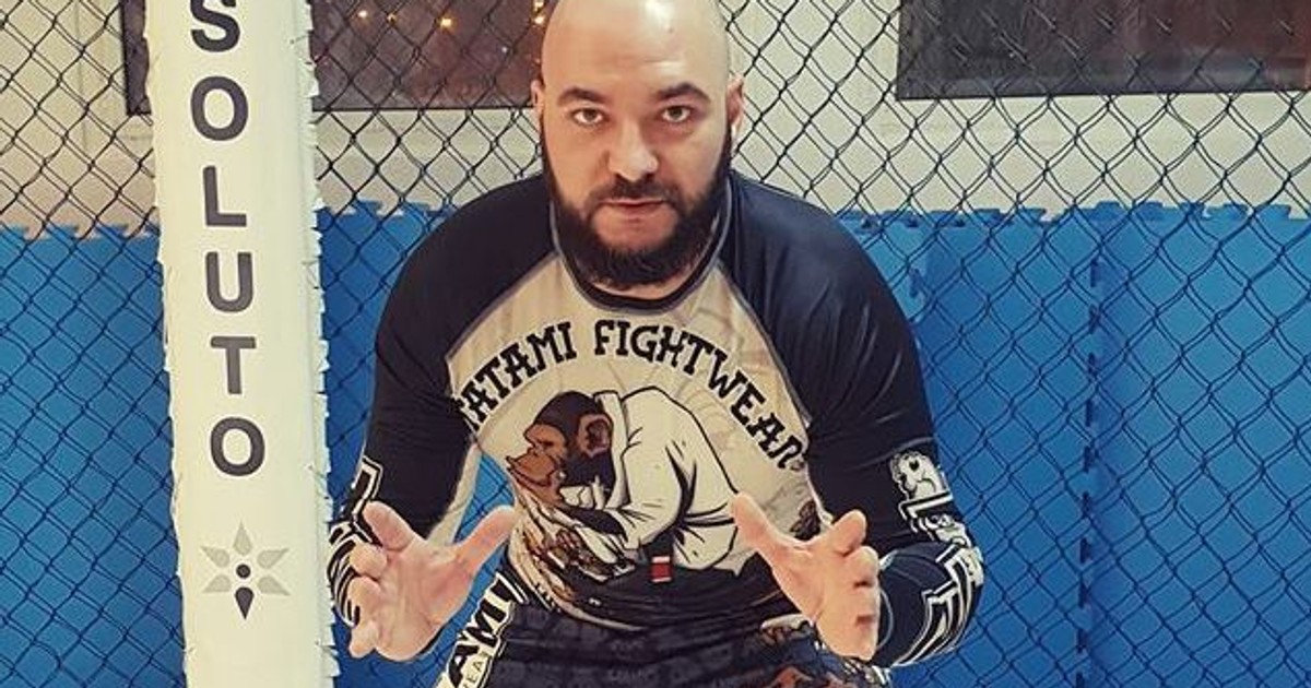 Cel mai neașteptat selfie: Cristi Mitrea s-a pozat la toaletă