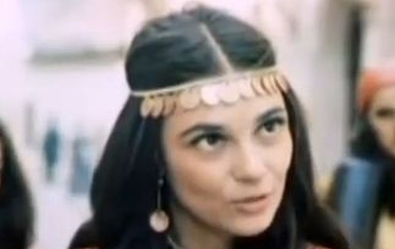 FOCOASA OACHEŞĂ din filmul "ŞATRA" a ajuns la 67 de ANI! CÂT de BINE se ţine RADA! | FOTO/VIDEO