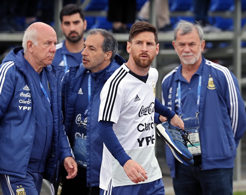 Argentina a făcut primul antrenament deschis în Rusia. Messi, asaltat de fani / GALERIE FOTO