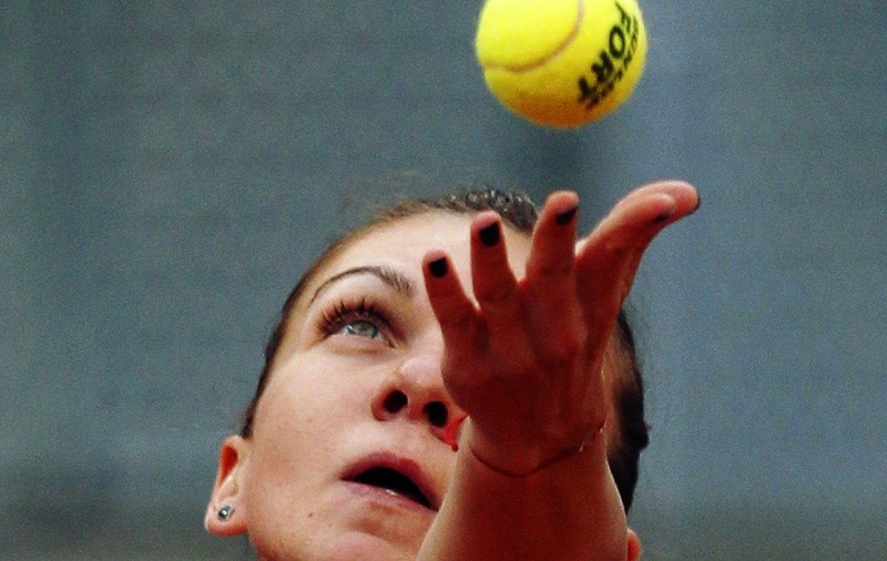 SIMONA a pierdut finala cu SHARAPOVA, dar ESTE O CAMPIOANĂ!