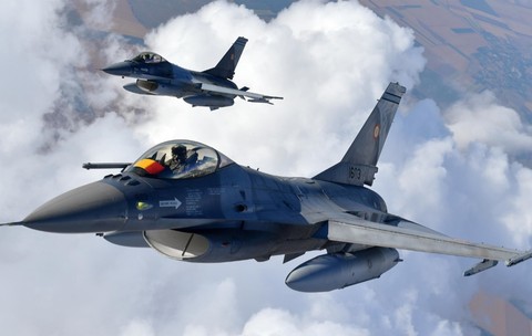 Avioane F-16 ridicate de urgență în miez de noapte și mesaje RO-Alert în Tulcea, după ce dronele rusești au lovit portul Ismail