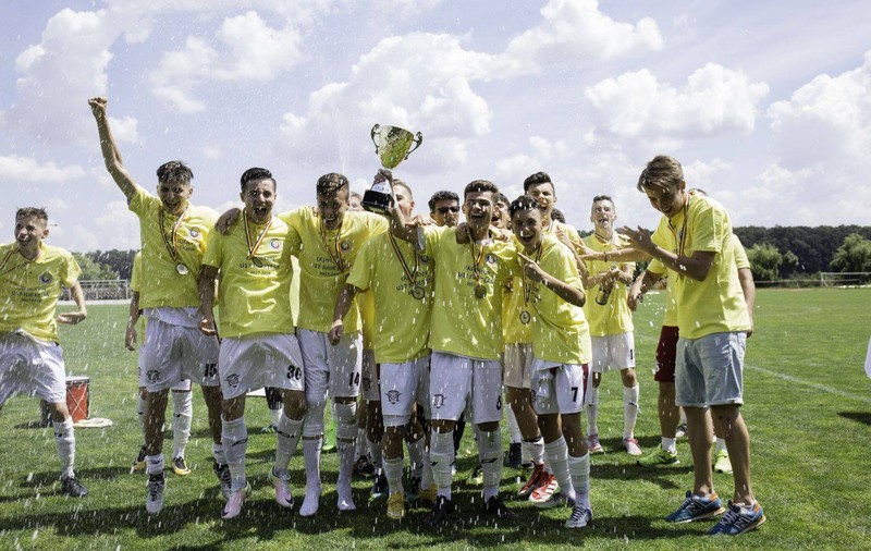 Fotbal Club R București a cucerit titlul județean U17