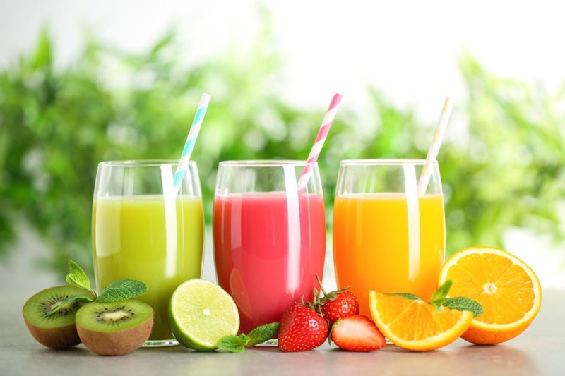 Diferența dintre sucul concentrat de fructe și suc natural