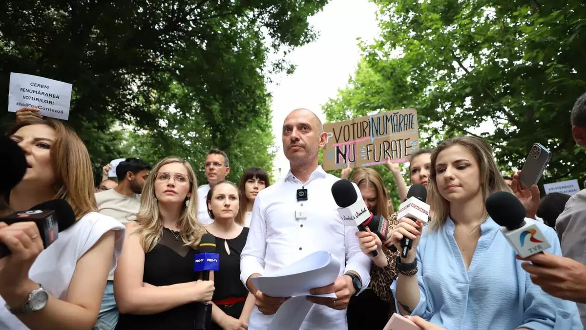 VIDEO Radu Mihaiu și Clotilde Armand spun că au recuperat sute de voturi la renumărarea din mai multe secții: „Este confirmată frauda”