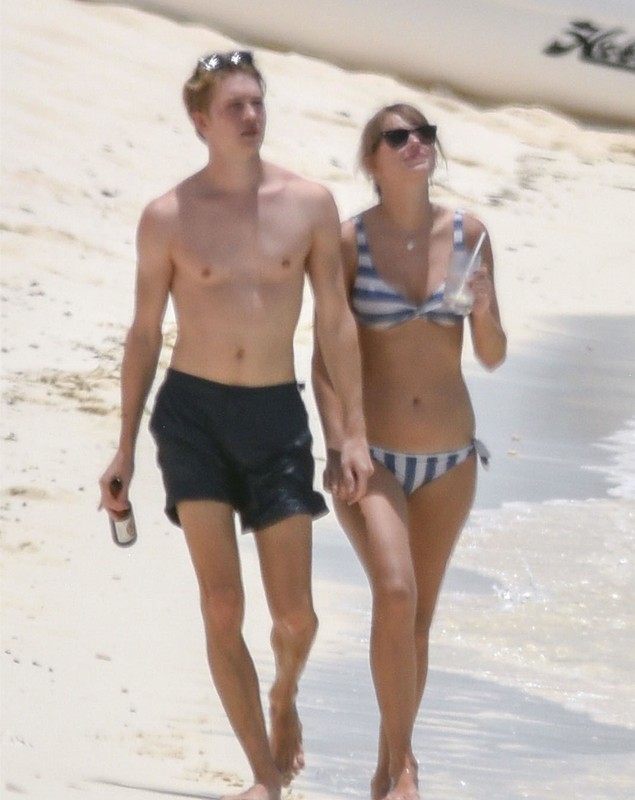 Taylor Swift și actorul Joe Alwyn s-au despărțit după șase ani de relație: „Nu a fost ceva dramatic”