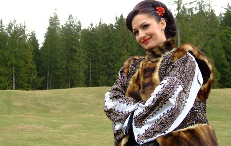 Cântăreața Viorica Macovei este însărcinată. Prima imagine cu burtica