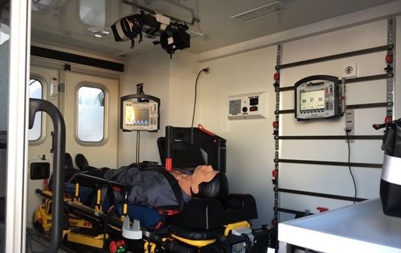 Licitație cu dedicație? Defibrilatorul care trimite ambulanțe de 210 de milioane de euro la Cluj