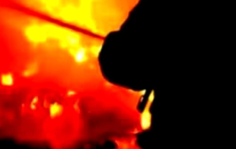 Sute de muncitori de la o fabrică din Timiș, evacuați din cauza unui incendiu la un container