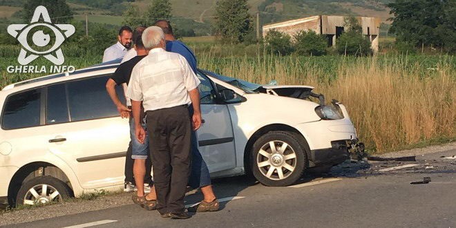 Șoferul autotusimului, înmatriculat în Sălaj, a provcat accdetul , după ce a intrat pe contarsens