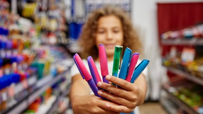 rechizite-scolare-shutterstock