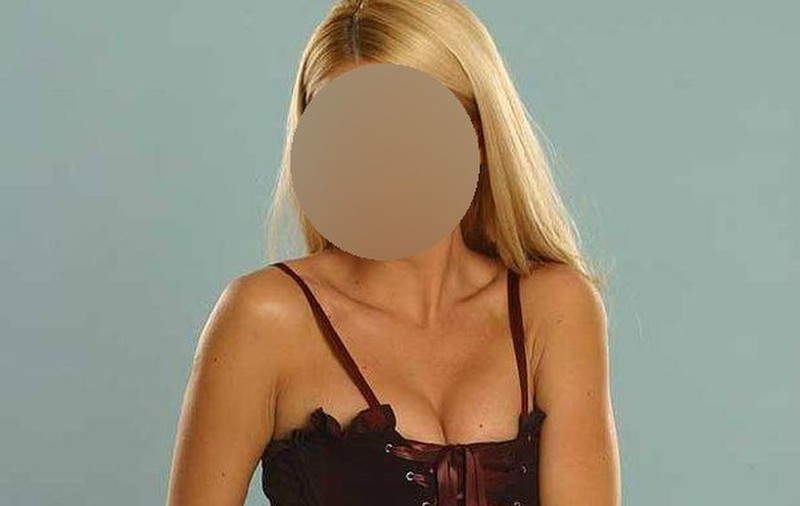 O CUNOSCUTĂ BLONDĂ DE LA NOI LE-A ARĂTAT FANILOR CEVA CE ACEŞTIA NU SPERAU CĂ VOR VEDEA VREODATĂ!