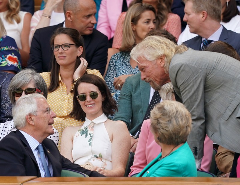 John Major, Richard Branson și actrița Claire Foy 