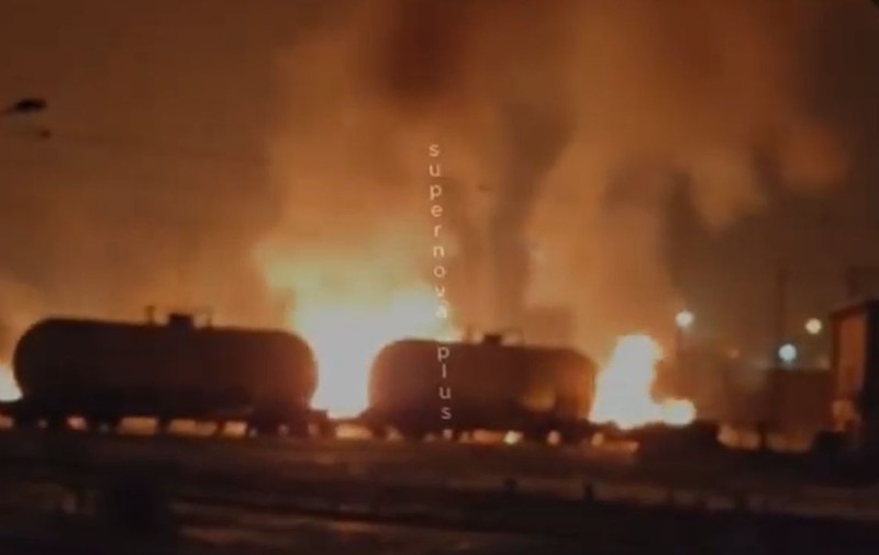 Incendiu puternic într-o gară din Volgograd. Ucraina a lansat un atac masiv cu drone asupra mai multor regiuni din Rusia