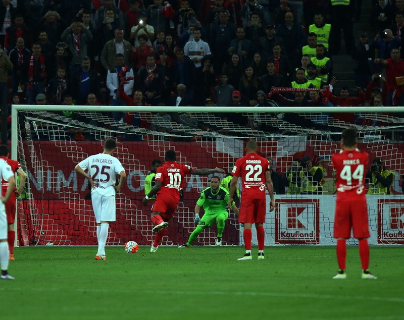 Cupa României la fotbal, CFR Cluj - Dinamo, 7-6, după penalty-uri| VIDEO & FOTO