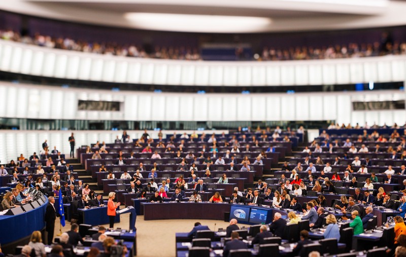 Parlamentul European îşi revizuieşte regulamentul, după scandalul de corupție Qatargate. Care sunt principalele reforme